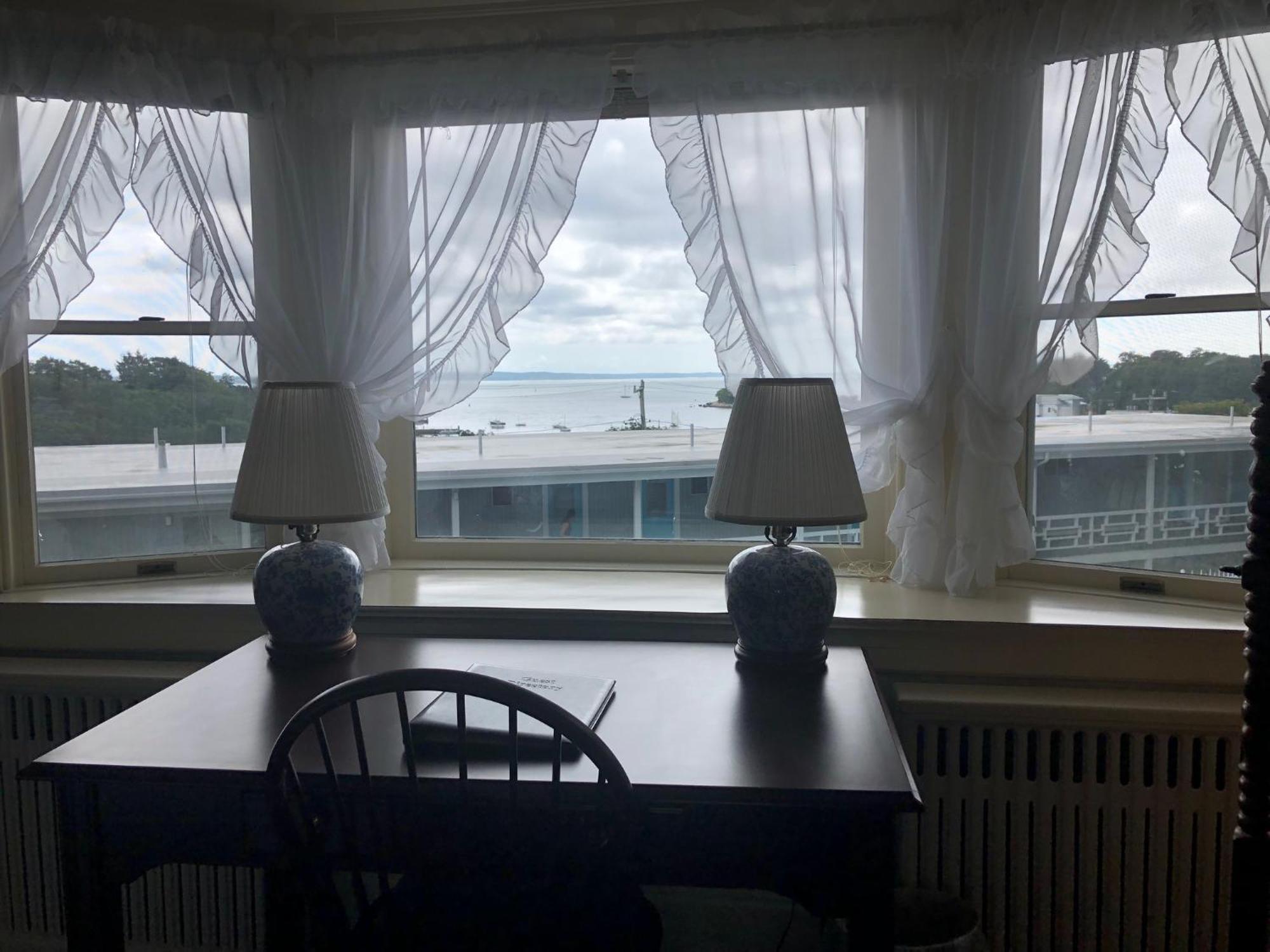 Sands Of Time Motor Inn & Harbor House Woods Hole Exterior foto